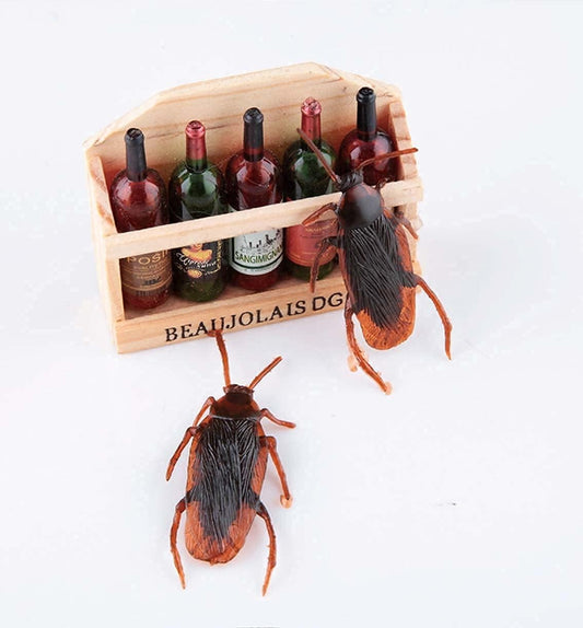 Ksquares Prank Fake Roaches, Favorite Trick Joke Toys Look Real, Scary Insects Realistic Plastic Bugs, Novelty Cockroach for Party, Christmas, Halloween (5)