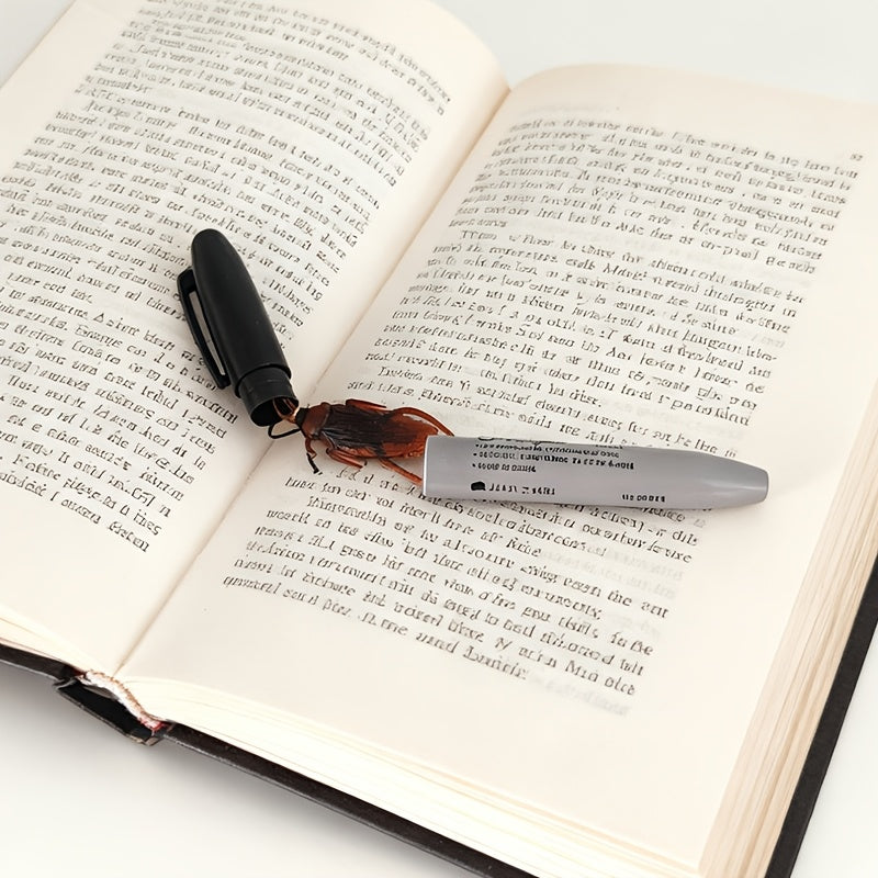 Black, Red, Blue, Three Colors of Cockroach Pen, Startled When Fully Opened, Prank Prop, Suitable for Offices, Family Gatherings, and Giving Birthday Gifts